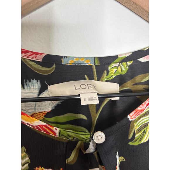 B1G2 FREE 🍁 Loft Black Floral Long Sleeve Top Size Small Flower Button Keyhole - Picture 6 of 8